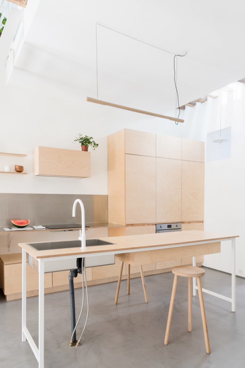 Apartment in Lavapiés by Leticia Saá